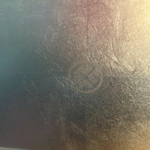 TATCHA 22.5 karet gold tray